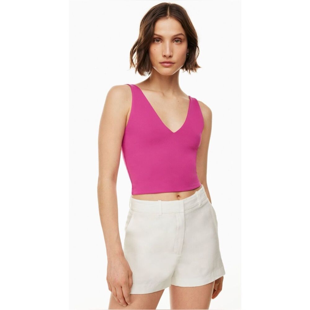 Aritzia Babaton Contour V-Neck Tank in Crush Magenta size S~ pristine